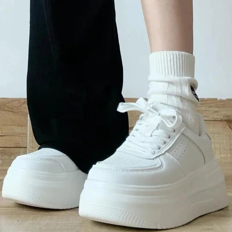Lizakosht White Sports Shoes Korean Women Platform Sneakers Casual Harajuku Tennis Female Vintage Vulcanize Designer Footwear