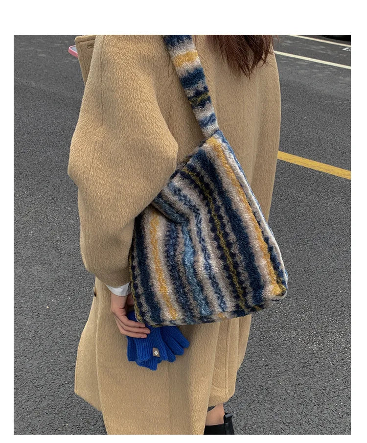 LIZAKOSHT  -  New Winter Autumn Plaid Furry Crossbody Bag Women Large Capacity Retro Shoulder Tote Bucket Bag Simple and Versatile Storage Bag