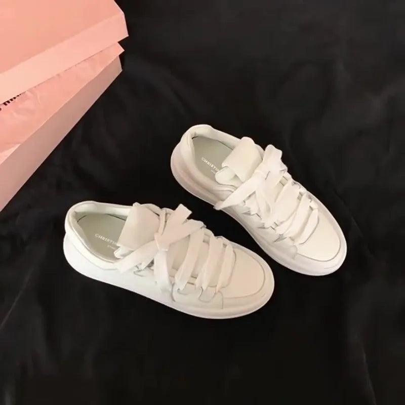 LIZAKOSHT  -   Women's White Platform Sneakers New Lace-up Casual Board Shoes,Comfortable Leather Trainers Korean Style Fashion Footwear