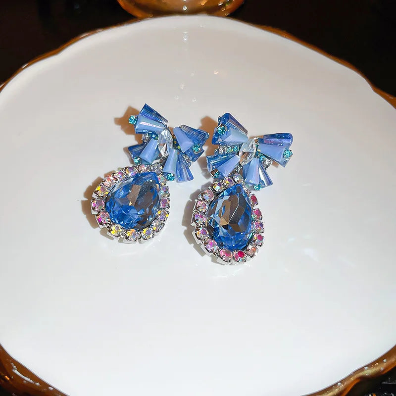 Lizakosht Minar Luxury Shiny Blue Color Crystal Rhinestones Bowknot Water Drop Earring for Women Hanging Dangle Earrings Bridal Jewelry