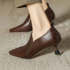 LIZAKOSHT  -  Lady's French Retro Temperament Low-heeled Shoes Women's Spring New Leather Pointed High Heels Small Leather Shoes Large Size 43