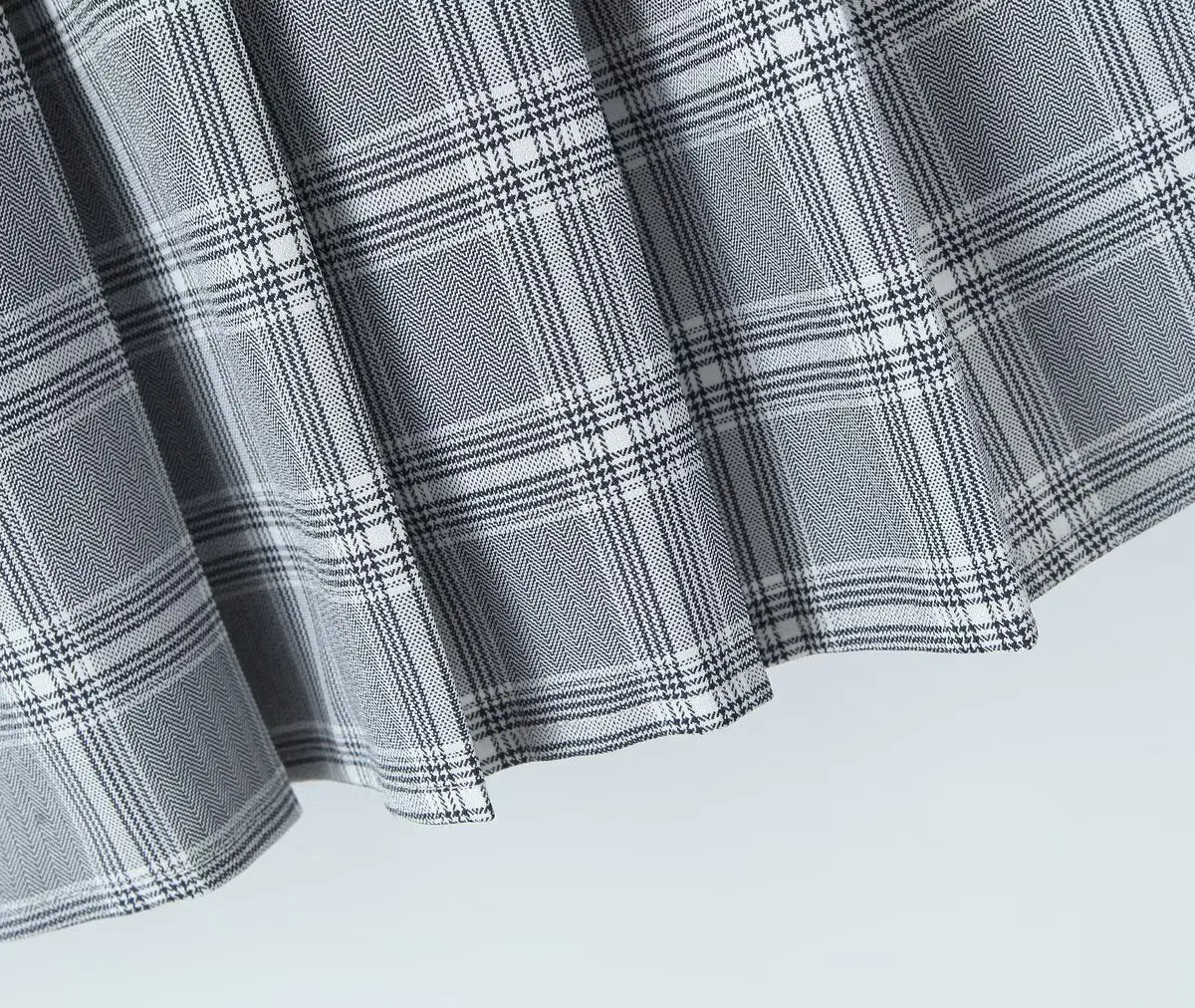 LIZAKOSHT  -  Europe and America Wind Summer New French Retro Sexy Spice Girl Plaid Pure Desire Slim Pleated Skirt.
