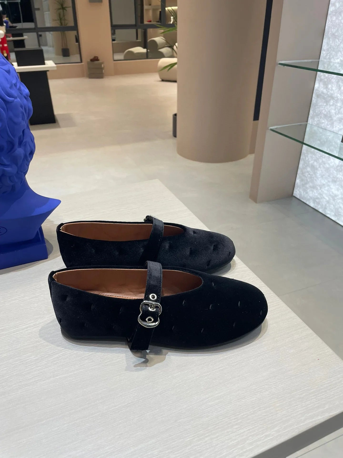 LIZAKOSHT  -  New Red Velvet Buckle Strap Mary Janes Shoes Women Elegant Spring Autumn Flannel Flats Shoes Black Casual Ladies Shoes