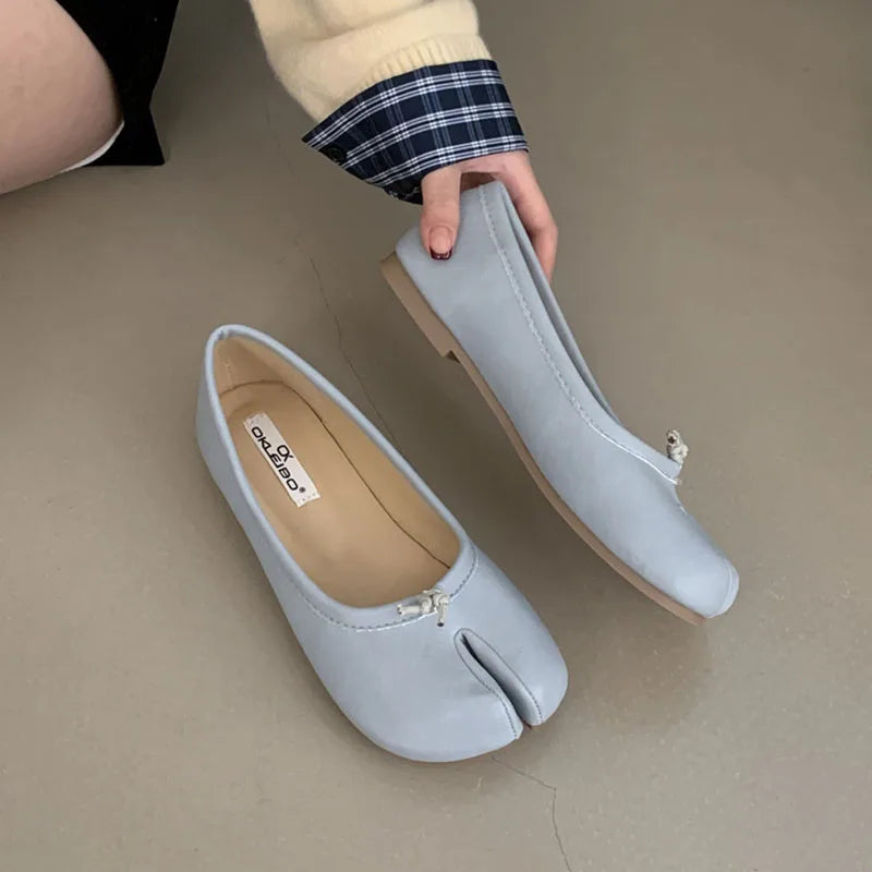 LIZAKOSHT  -  Spring New Brand Women Flat Shoes Fashion Candy Color Ladies Split Toe Shallow Slip On Boat Shoes Dress Loafer Shoes New