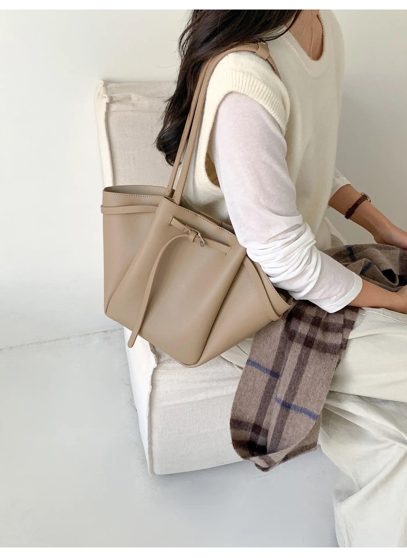 LIZAKOSHT  -  Soft PU Large Capacity Tote Bag Women Fashion Korean Style Commuter Shoulder Bag Solid Color Retro Minimalist Handbag