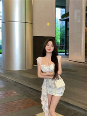 LIZAKOSHT  -  Sleeveless Dress with Sweet Temperament and Irregular Streamers with Pleated Floral Buttocks