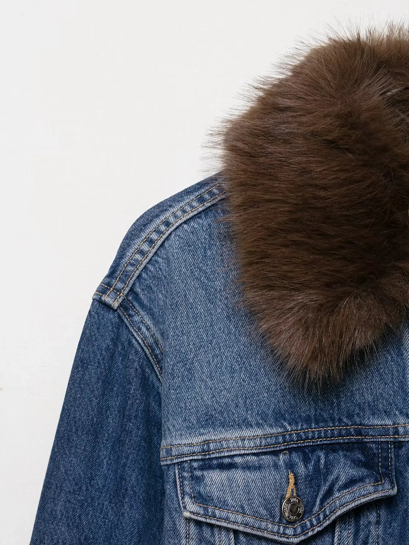 LIZAKOSHT  -  Women Blue Denim Jacket With Brown Faux Fur Collar Full Sleeve Button Front Cropped Casual Outerwear 2025 Autumn Lady Streetwear