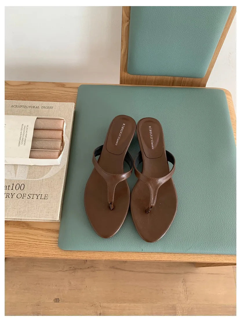 LIZAKOSHT  -  Fashion Clip Toe Toe Flip Flops Flat Wedge Heel Slippers Women Casual Narrow Band Slides Brand Sandal Beach Flip Flops Sandalias