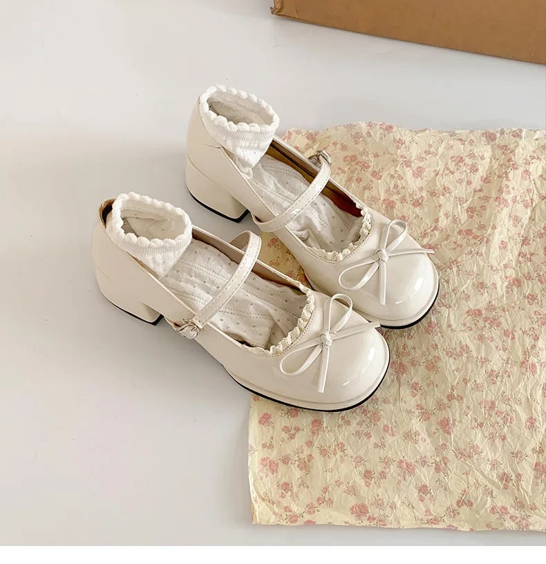 LIZAKOSHT  -  Retro red high-end French thick heel light mouth single shoes women's summer new with skirt versatile Mary Jane shoes