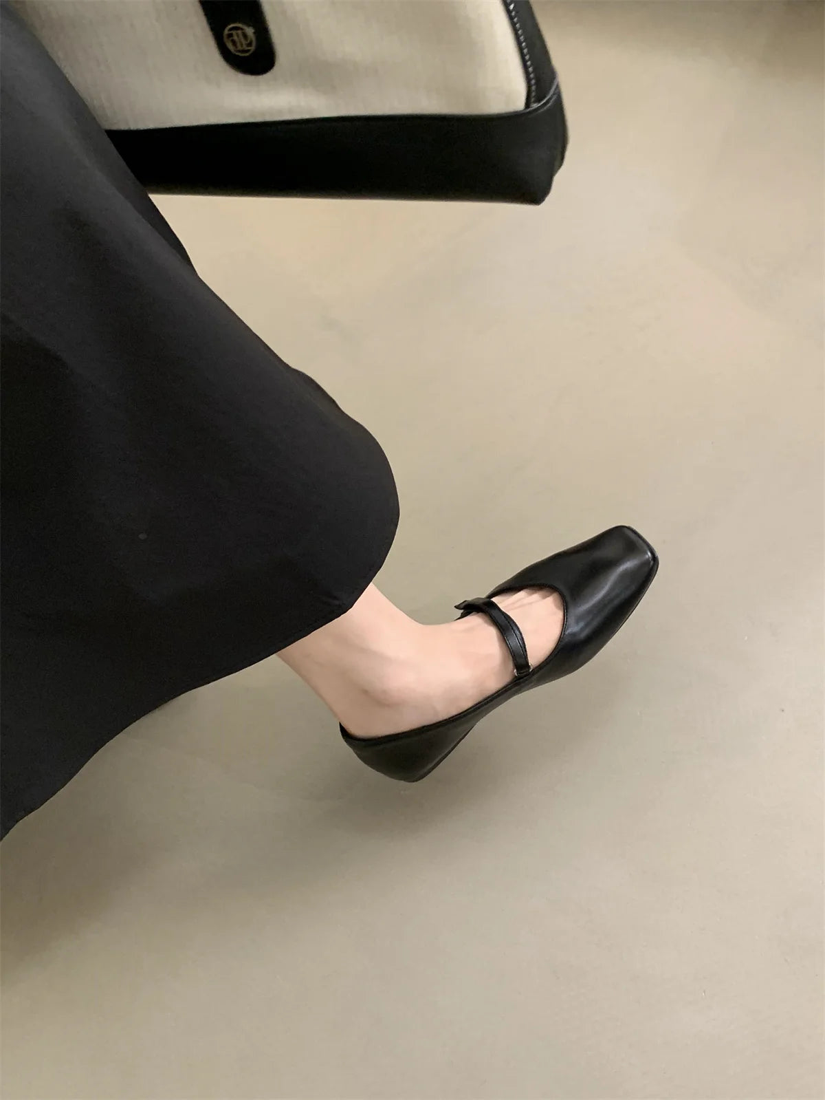 LIZAKOSHT  -  Autumn Women Flat Shoes Fashion Shallow Ladies Mary Jane Shoes Square Toe Soft Flat Heel Outdoor Casual Ballerina New Shoes
