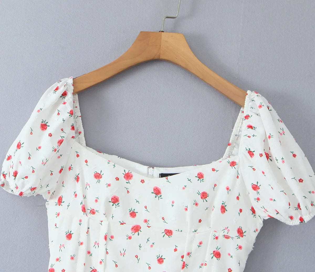 LIZAKOSHT  -  Summer French Sweet Wind Strap Waist Thin Cake Layer Bubble Sleeve Dress