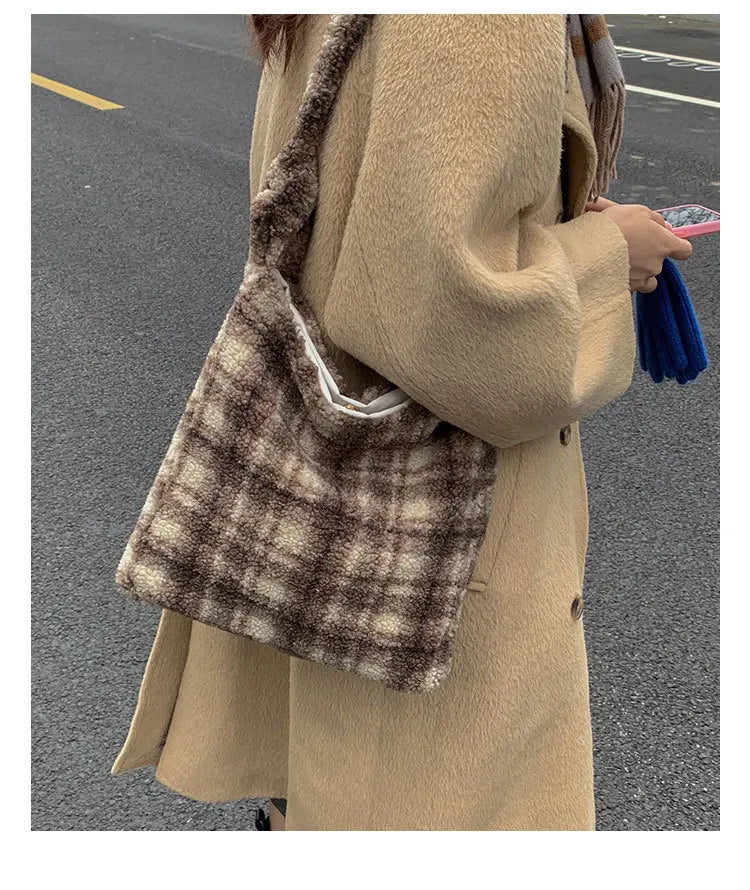LIZAKOSHT  -  New Winter Autumn Plaid Furry Crossbody Bag Women Large Capacity Retro Shoulder Tote Bucket Bag Simple and Versatile Storage Bag