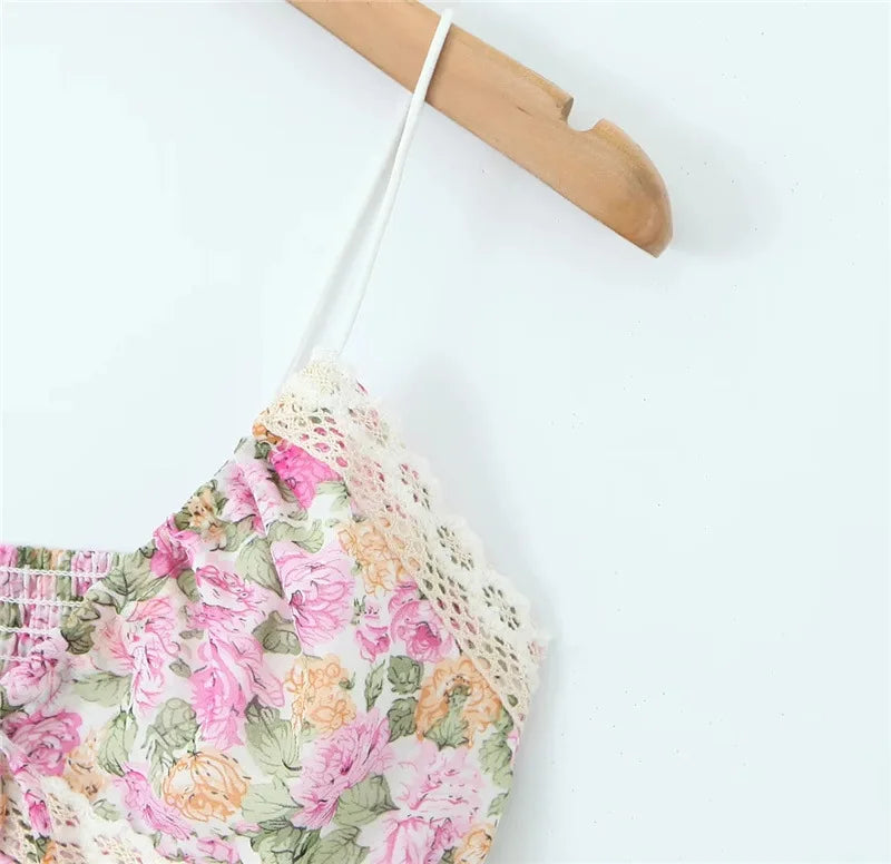 LIZAKOSHT  -  Europe and America Sexy Deep V-neck Lace Stitching Floral Small Suspenders Summer New Slim Holiday Vest Women