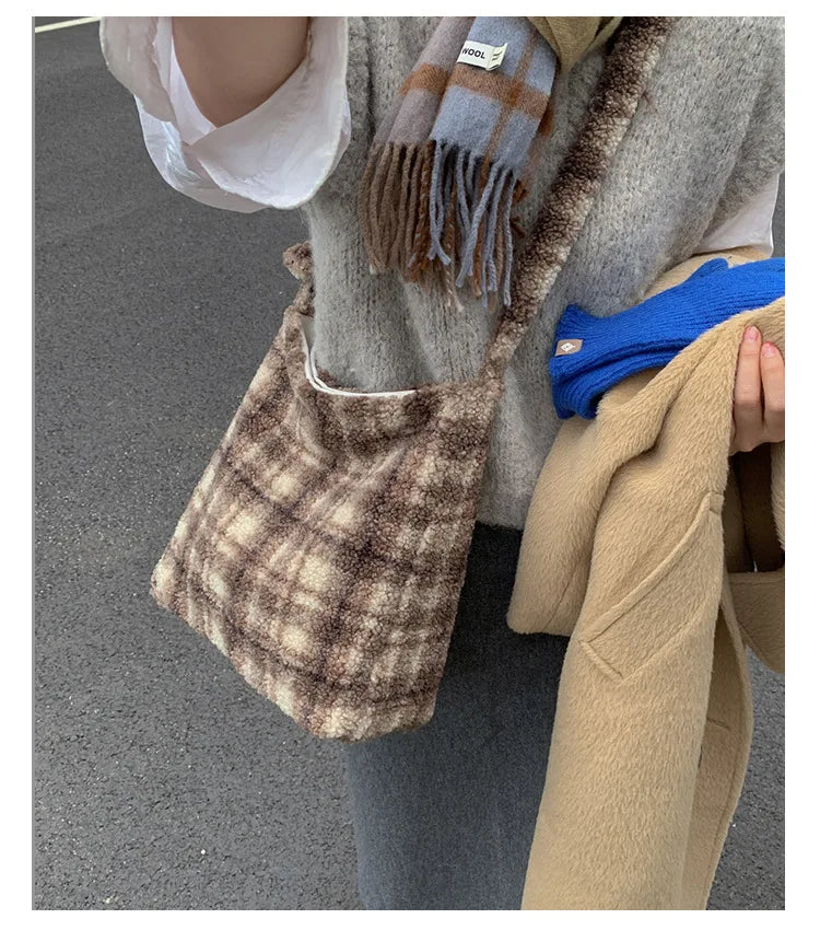 LIZAKOSHT  -  New Winter Autumn Plaid Furry Crossbody Bag Women Large Capacity Retro Shoulder Tote Bucket Bag Simple and Versatile Storage Bag