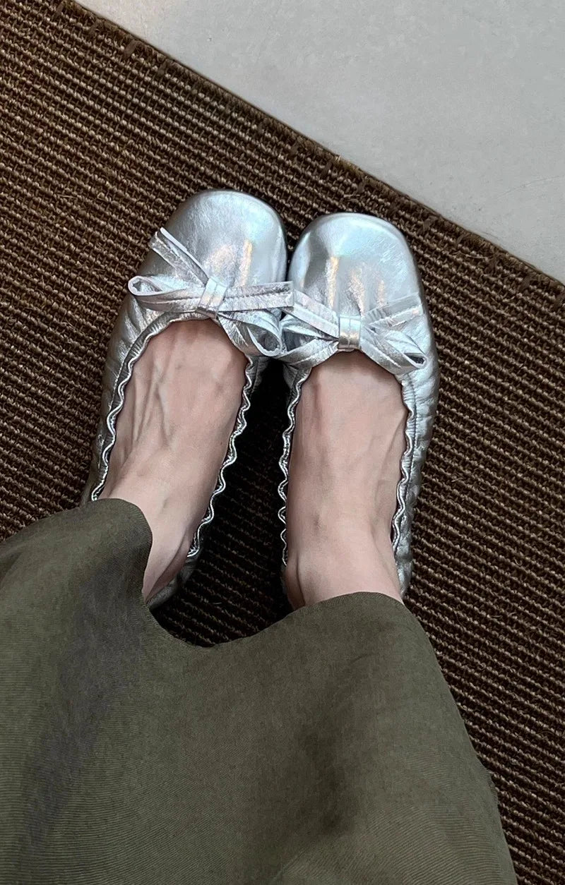 LIZAKOSHT  -  Red Bow Pleated Design Brand Ballet Flat Shoes Women Retro Round Toe Shallow Mary Jane Shoes Comfortable Moccasin Casual Shoes
