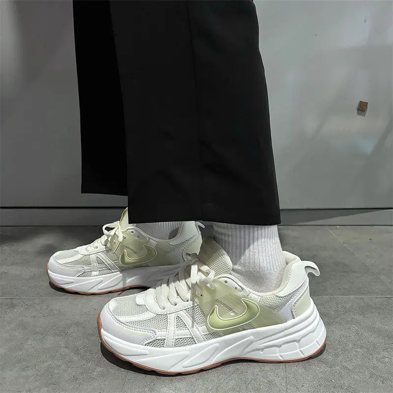 LIZAKOSHT  -  Porosity Women Sneakers Fashion Lightweight Collegiate Style Womens Sports Shoes Korean Style Casual Versatile Sneakers