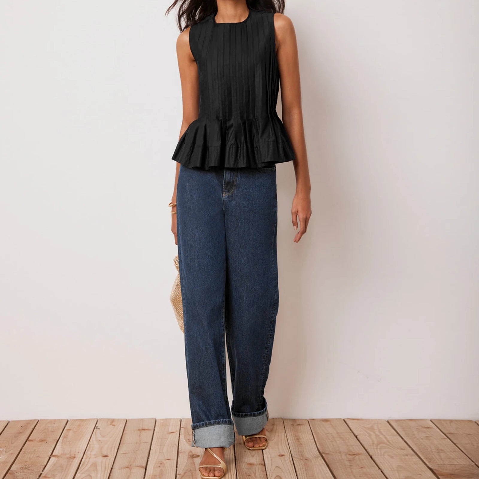 LIZAKOSHT  -  Women s Sleeveless Pleated Tank Top with Round Neck and Ruffled Hem - Solid Color Casual Summer Streetwear Shirt