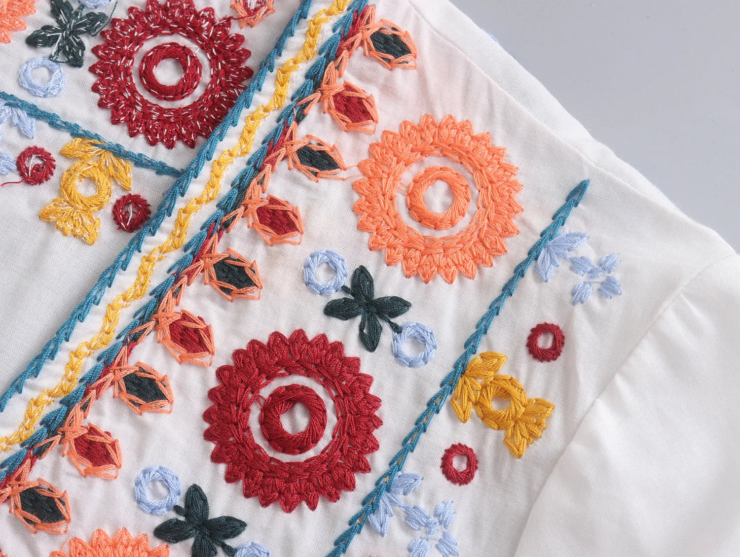 LIZAKOSHT  -  European and American Style Summer New Ethnic Style Contrasting Embroidered Top Shirt Contrasting Embroidered Half Skirt Set