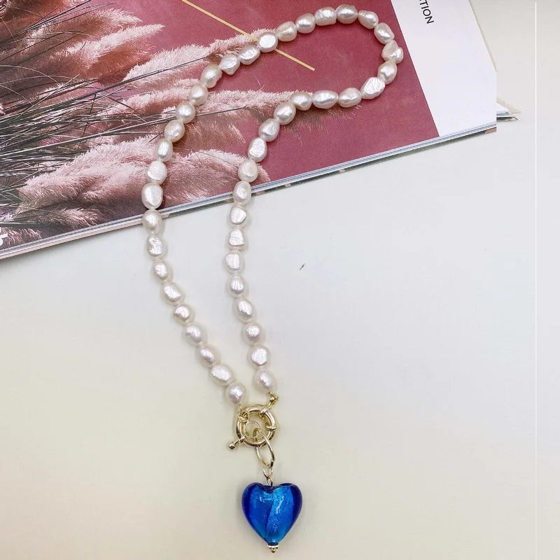 Lizakosht Vintage Baroque Freshwater Pearl Necklaces for Women Blue Green Red Glass Love Heart Pendant Chokers Necklaces Jewellery