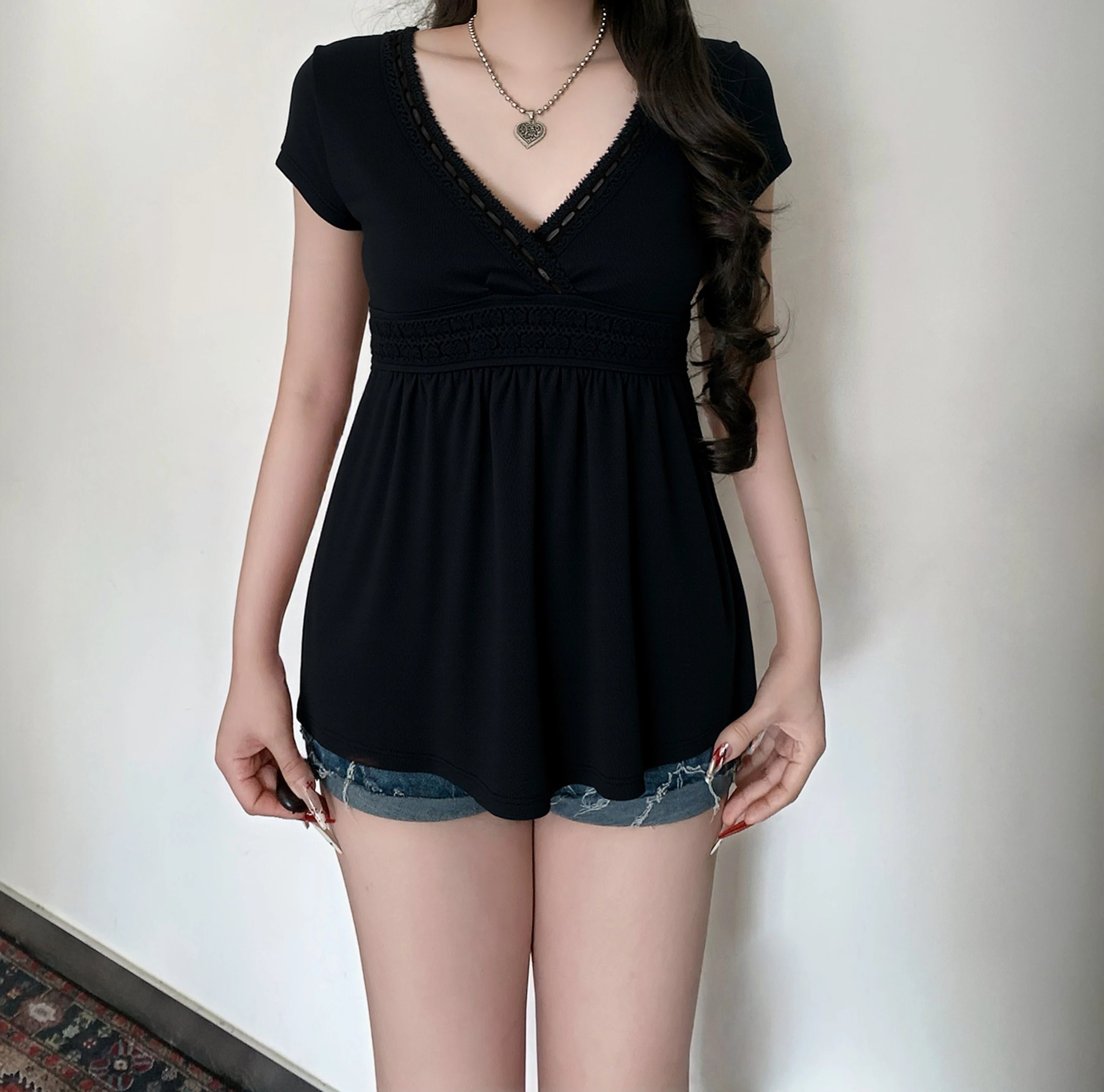 LIZAKOSHT  -  Y2K Grunge Babydoll T-shirt Lace Trim V Neck Empire Waist Milkmaid Tees E-girl Retro Aesthetic Blouse Tees Streetwear