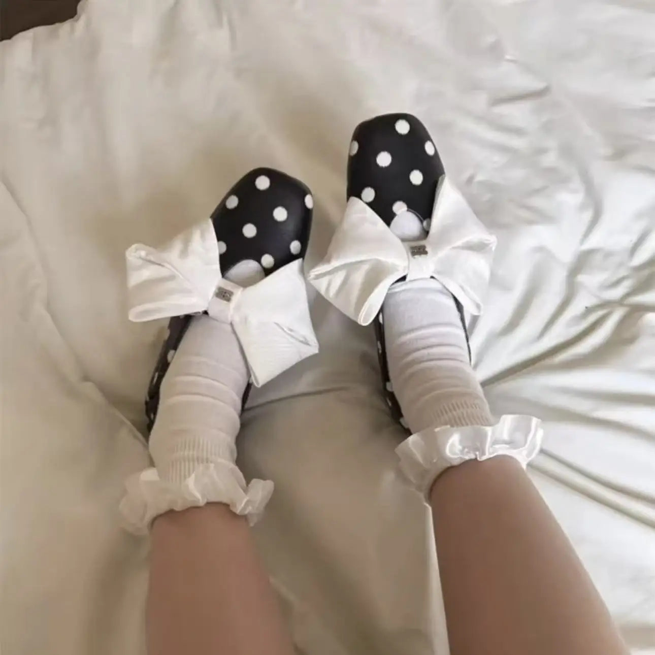 LIZAKOSHT  -  French Butterfly Knot Mary Jane Shoes Women's New Spring Retro Polka Dot Slip-On Flat Heel Fashionable round Toe Satin Surface