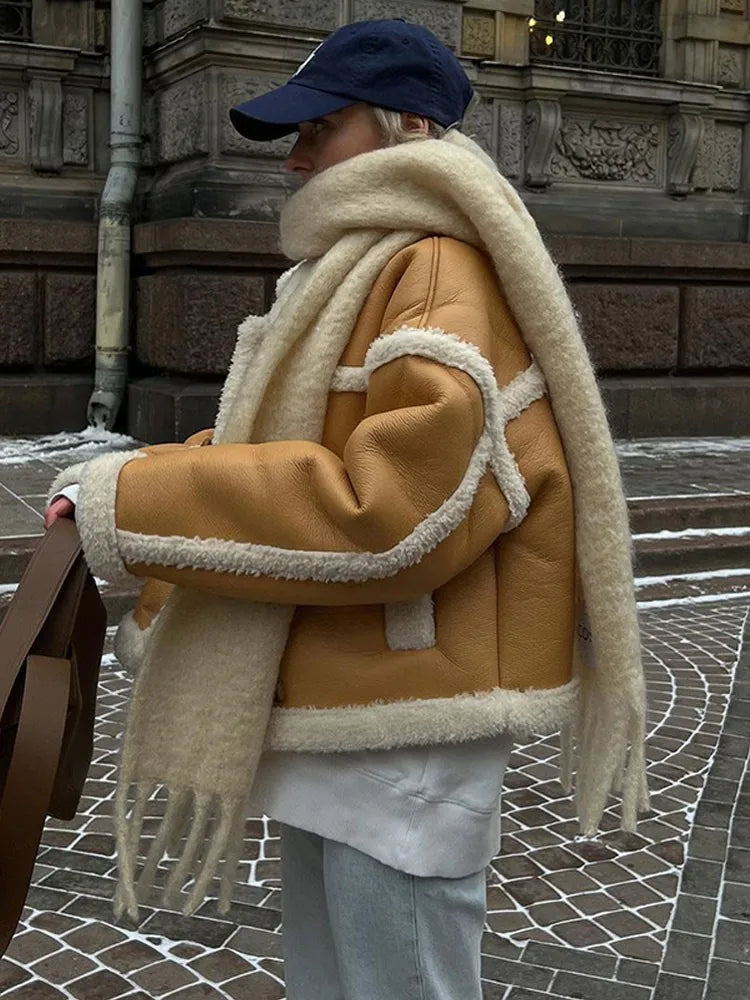 Lizakosht Patchwork Pu Leather Lambs Wool Fur Cropped Jacket Women Lapel Collar Thicken Warm Short Coat Autumn Winter Lady Outwear