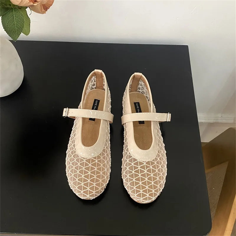 LIZAKOSHT  -  Round Toe Mesh Women Flat Shoes Fashion Summer NEW Breathable Buckle Strap Ladies Footwear Soft Flat Heel Mary Jane Sandals