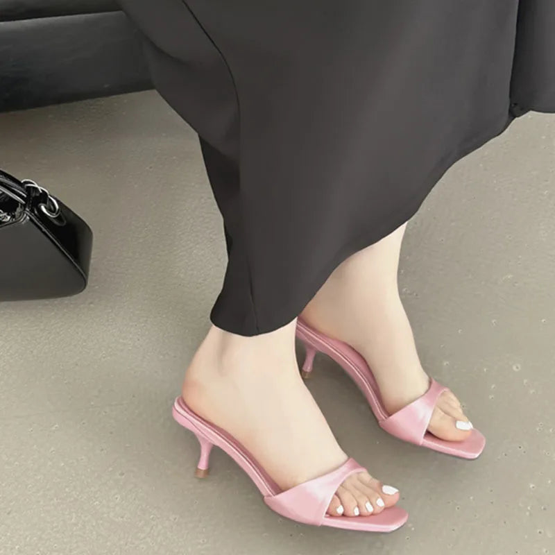 LIZAKOSHT  -  Women Summer Fashion Heel Square Toe Simple Silk Solid Color Slippers Outdoor Peep Toe Casual Slide Flip Flops Women Sandal