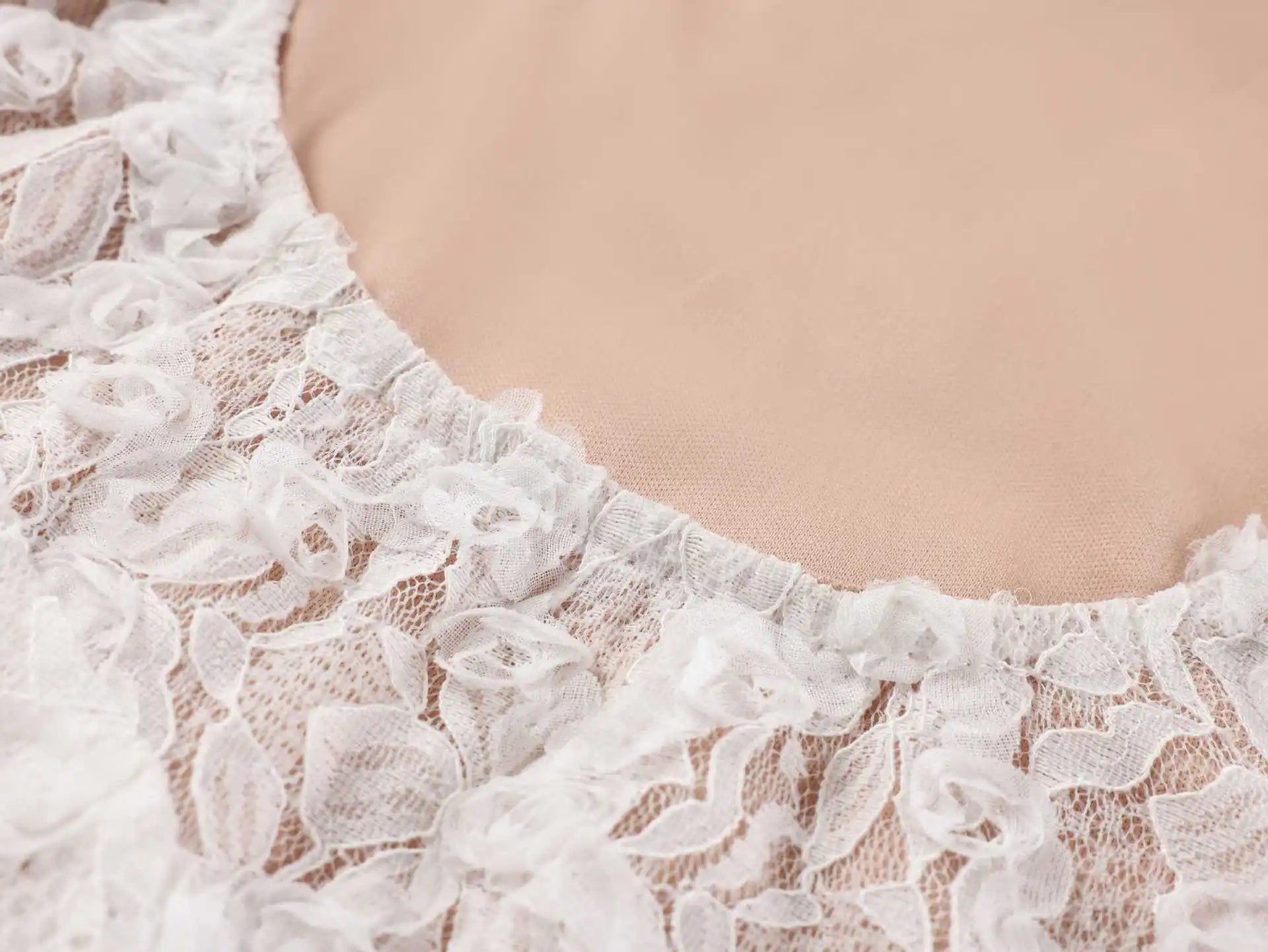 LIZAKOSHT  -  Design Sense Women's Popular Suspender Ruffle Dress, Backless Lace Sexy Hip Long Skirt