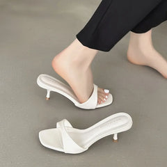 LIZAKOSHT  -  Women Summer Fashion Heel Square Toe Simple Silk Solid Color Slippers Outdoor Peep Toe Casual Slide Flip Flops Women Sandal