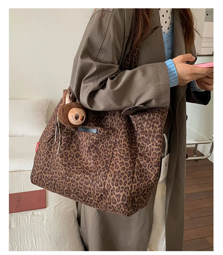 LIZAKOSHT  -  Retro Maillard Shoulder Bag Women Large Capacity Simple Tote Bag Winter Fashion Comfortable and Versatile Texture Storage Bags