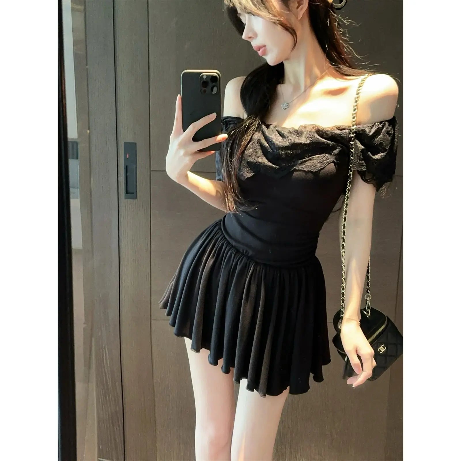 LIZAKOSHT  -  Pure Lustrous Ruffled Off-shoulder Lace Spliced pleated Waist-hugging Design Sweet Princess Dress