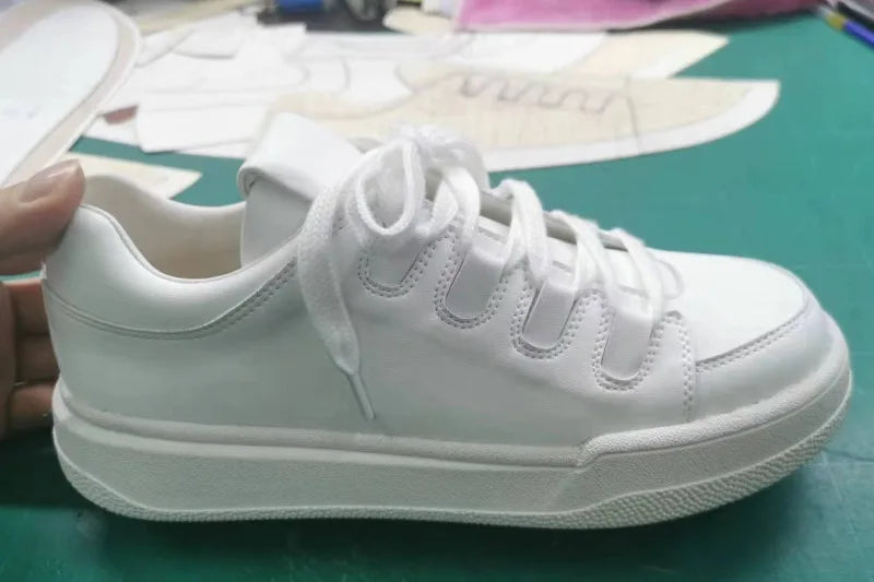 LIZAKOSHT  -   Women's White Platform Sneakers New Lace-up Casual Board Shoes,Comfortable Leather Trainers Korean Style Fashion Footwear