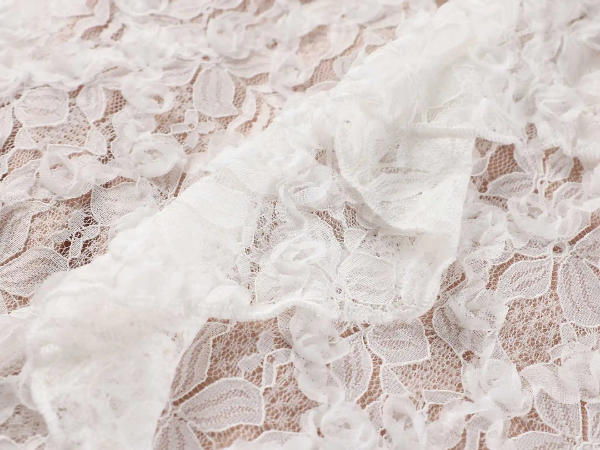 LIZAKOSHT  -  Design Sense Women's Popular Suspender Ruffle Dress, Backless Lace Sexy Hip Long Skirt