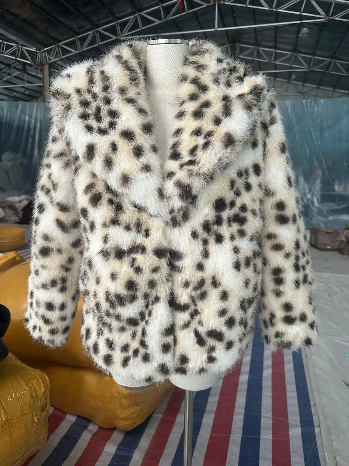 LIZAKOSHT  -  Brown Leopard Fox Fur Coat Women Winter 2026 New Luxury Hot Brand Fashion Girls Faux Fur Jacket Teddy Overcoat Faux Fur Coat