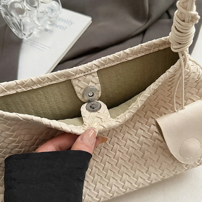 LIZAKOSHT  -  Women'S Woven Pattern Shoulder Bag Autumn And Winter Casual Wear Hand-Held Handle Bag Fashion Retro Armpit Bag With Coin Purse