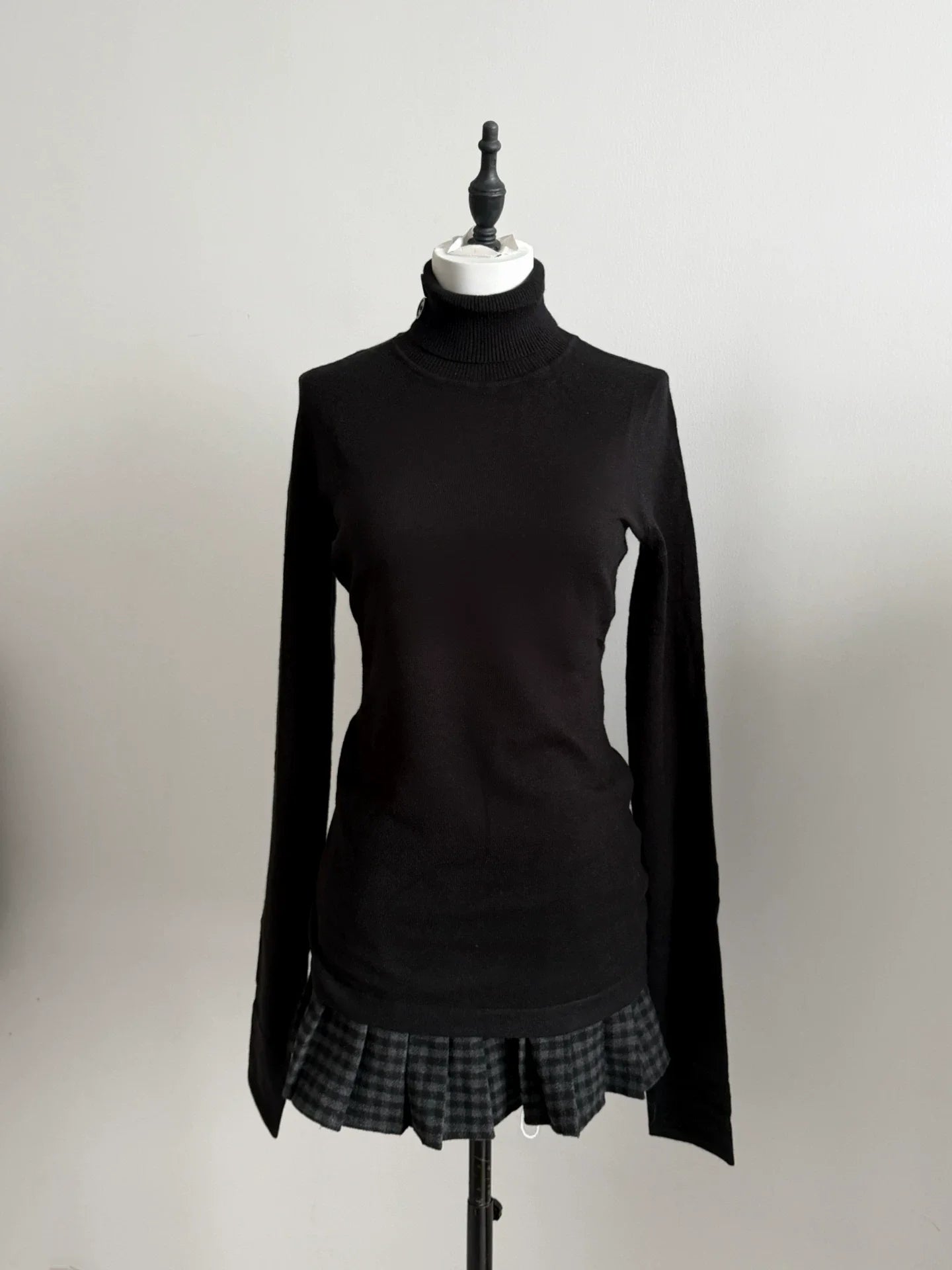 LIZAKOSHT  -  Fashionable European-style retro high-neck button-up mid-length versatile base layer sweater in solid color, fitted women's top
