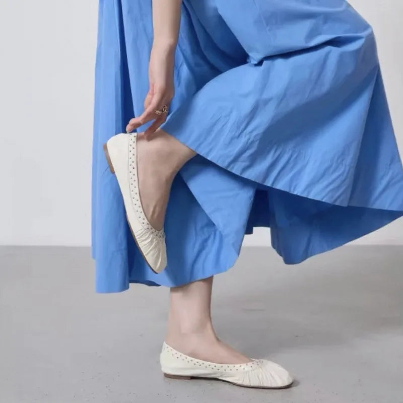 LIZAKOSHT  -   High Quality Women Ruched Rivet Ballet Flats Round Toe Soft Leather Slip on Daily French Casual Flat Shoes Zapatos De Mujer