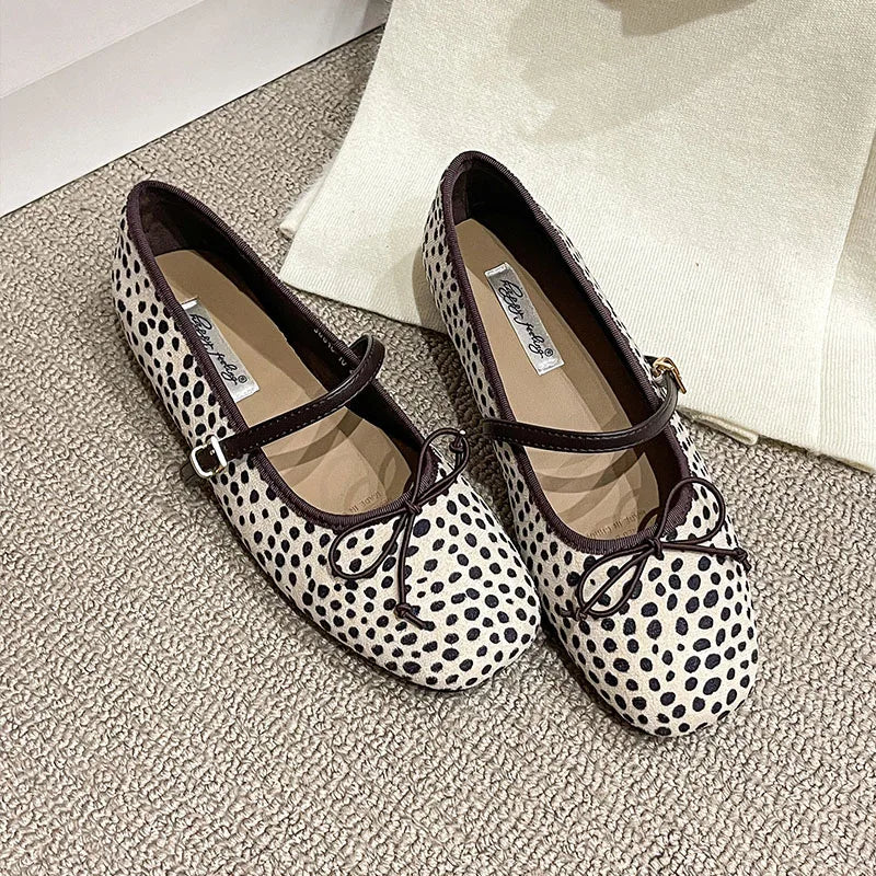 LIZAKOSHT  -  Fashion Buckle Strap Women Mary Janes Flats Dress Shoes Round Toe Female Flats Soft Ladies Lolita Shoes New Spring Autumn