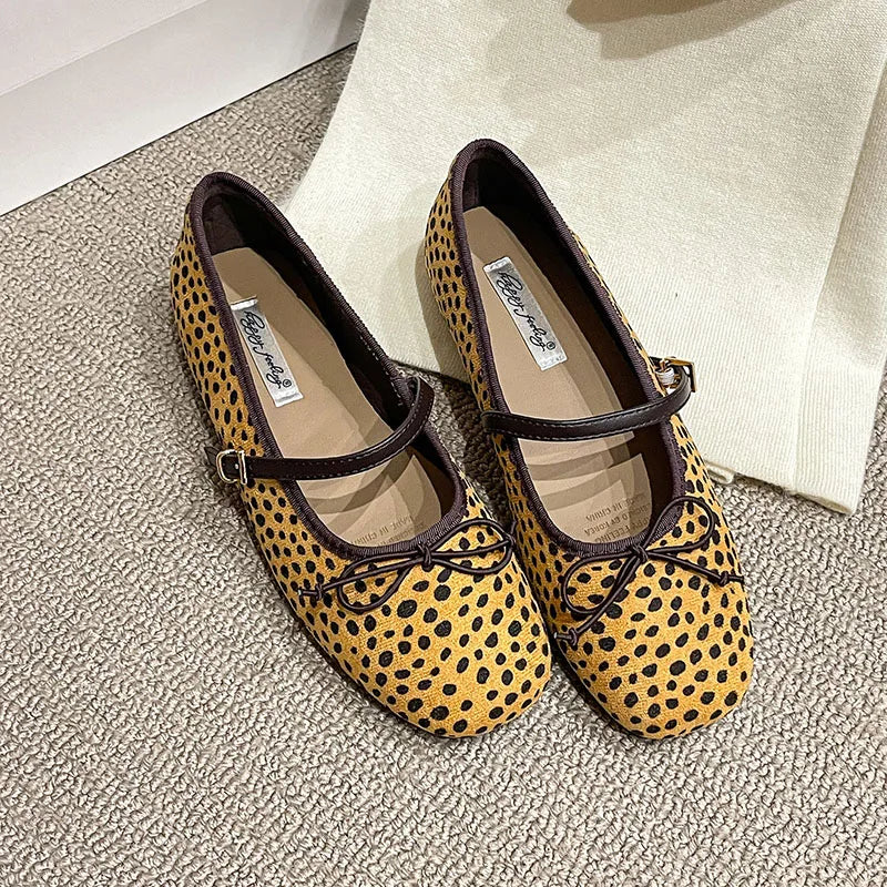 LIZAKOSHT  -  Fashion Buckle Strap Women Mary Janes Flats Dress Shoes Round Toe Female Flats Soft Ladies Lolita Shoes New Spring Autumn