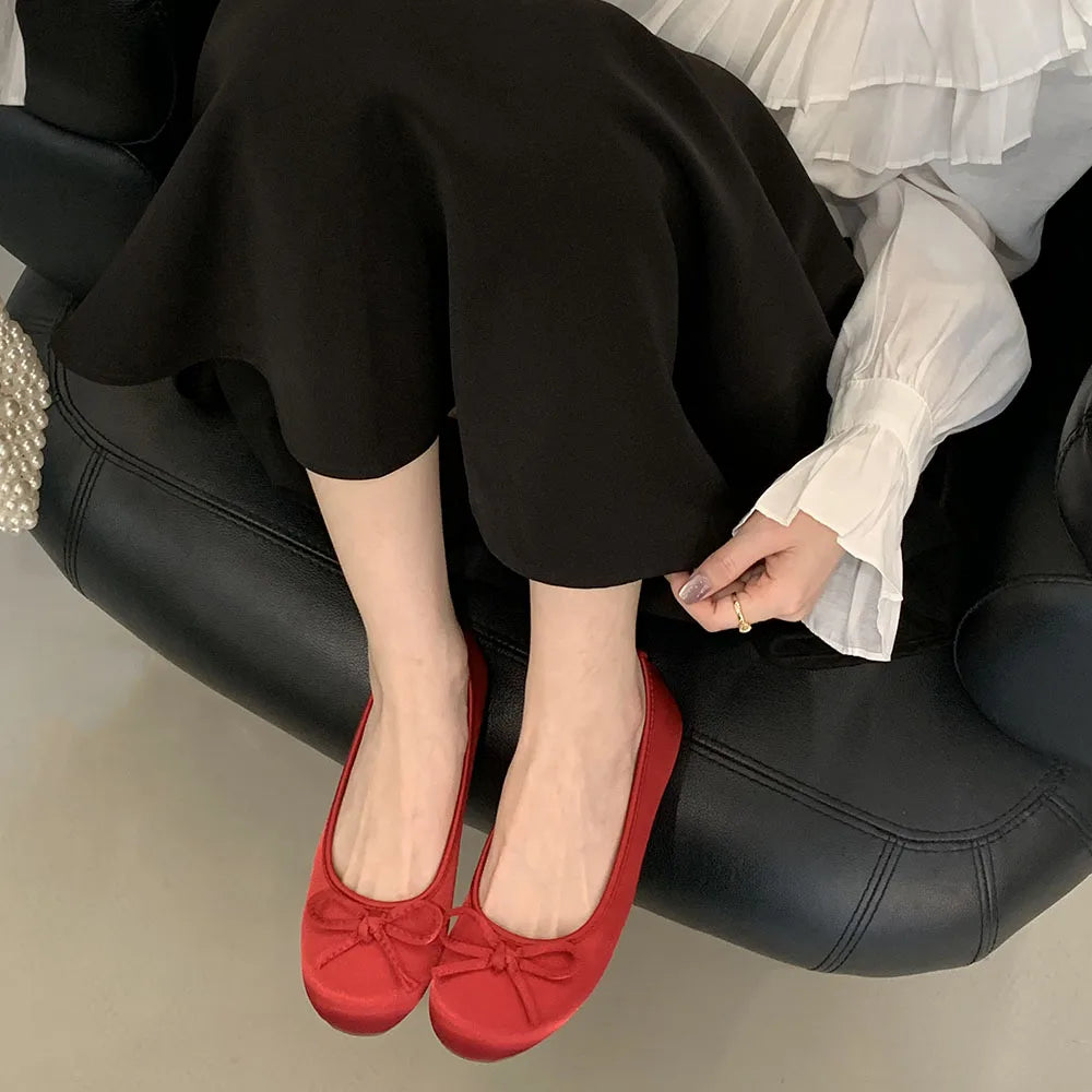 LIZAKOSHT  -  Brand New Women's Flats Ballet Shoes Sweet Round Toe Satin bow Soft Sole Daily Life Easy to Slip On Shoes for Office Lady