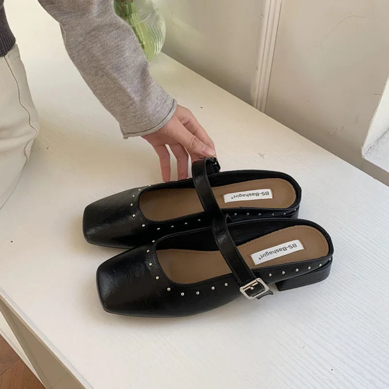 LIZAKOSHT  -  British Style Mule Slippers Women Flat Heel Shoes Brand Rivet Slide Casual Loafer Casual Flip Flops Female Outdoor Slipper Muje