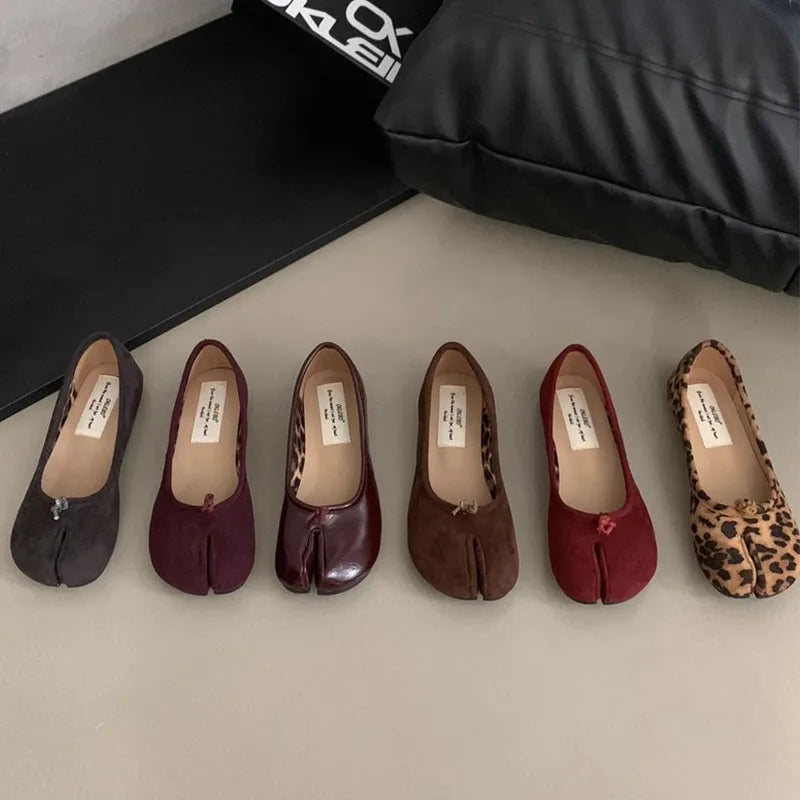 LIZAKOSHT  -  Autumn Women Flat Shoes Fashion Split Toe Shallow Slip On Mary Jane Shoes Soft Flat Heel Outdoor Dress Single Shoes New