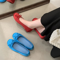 LIZAKOSHT  -  Brand New Women's Flats Ballet Shoes Sweet Round Toe Satin bow Soft Sole Daily Life Easy to Slip On Shoes for Office Lady