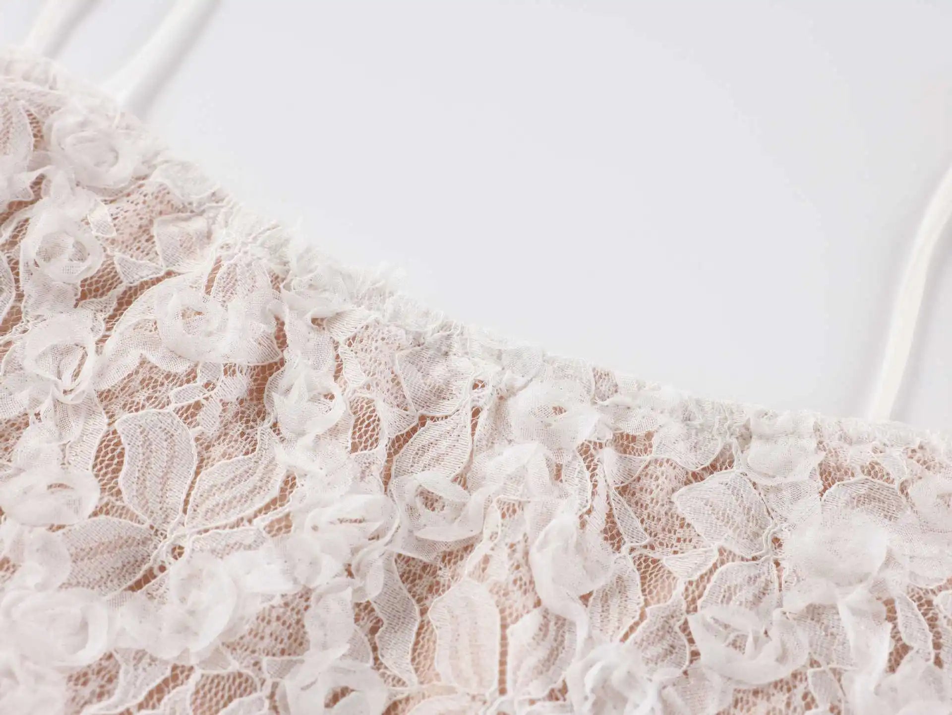 LIZAKOSHT  -  Design Sense Women's Popular Suspender Ruffle Dress, Backless Lace Sexy Hip Long Skirt