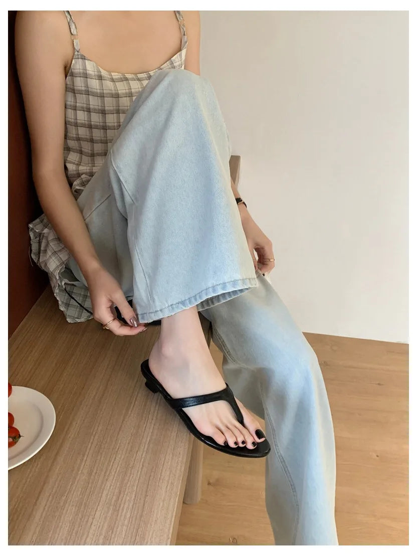 LIZAKOSHT  -  Fashion Clip Toe Toe Flip Flops Flat Wedge Heel Slippers Women Casual Narrow Band Slides Brand Sandal Beach Flip Flops Sandalias