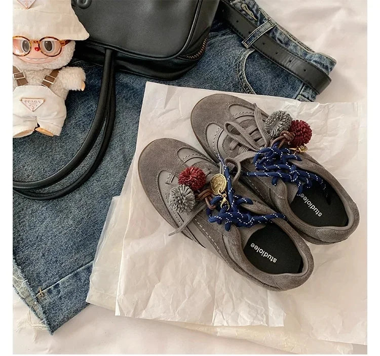 LIZAKOSHT  -  Autumn New Designer Women's Stylish Versatile Sneakers Trend Casual Board Shoes Comfortable Soft Soled Ladies Sneakers