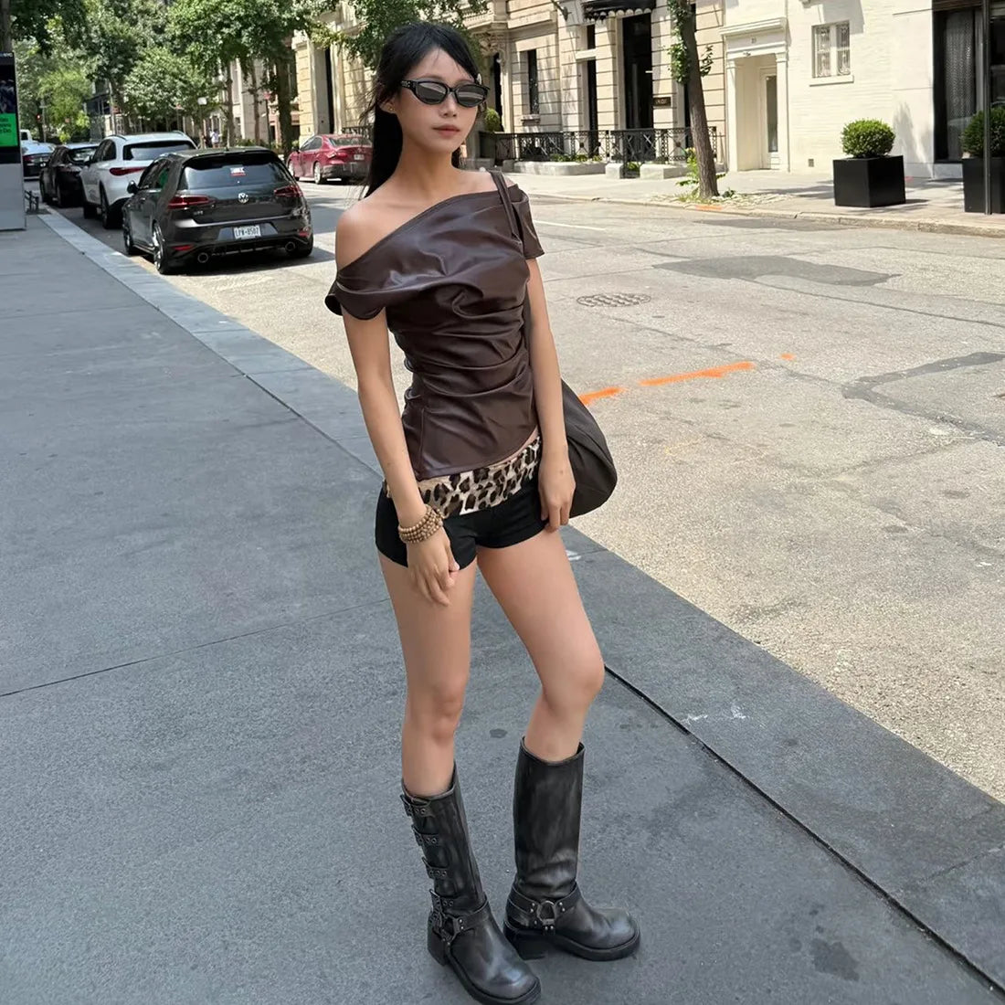 LIZAKOSHT  -  The 2025 Summer New Women's Irregular Leather Top Y2k High-quality and Fashionable High Street Pleated Cinched Waist Casual Vest