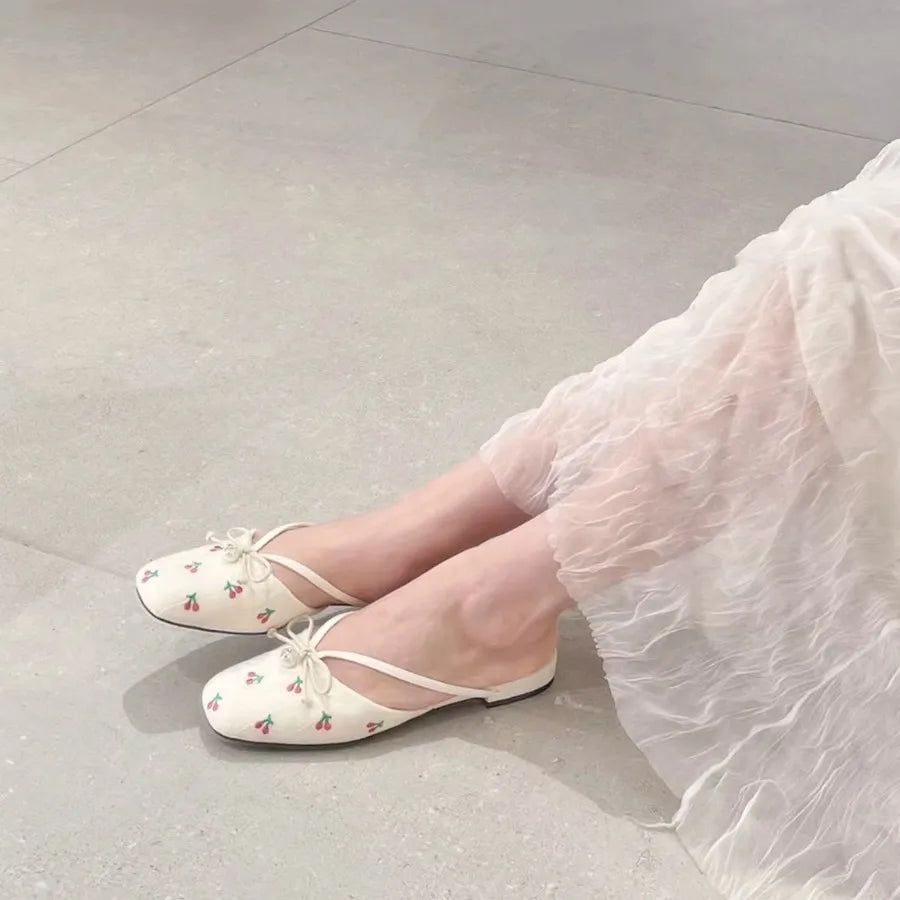 LIZAKOSHT  -  Sliver leather bowtie slippers women Square Toe flower embroider sandals low heel outdoor summer pantuflas mujer big size 43