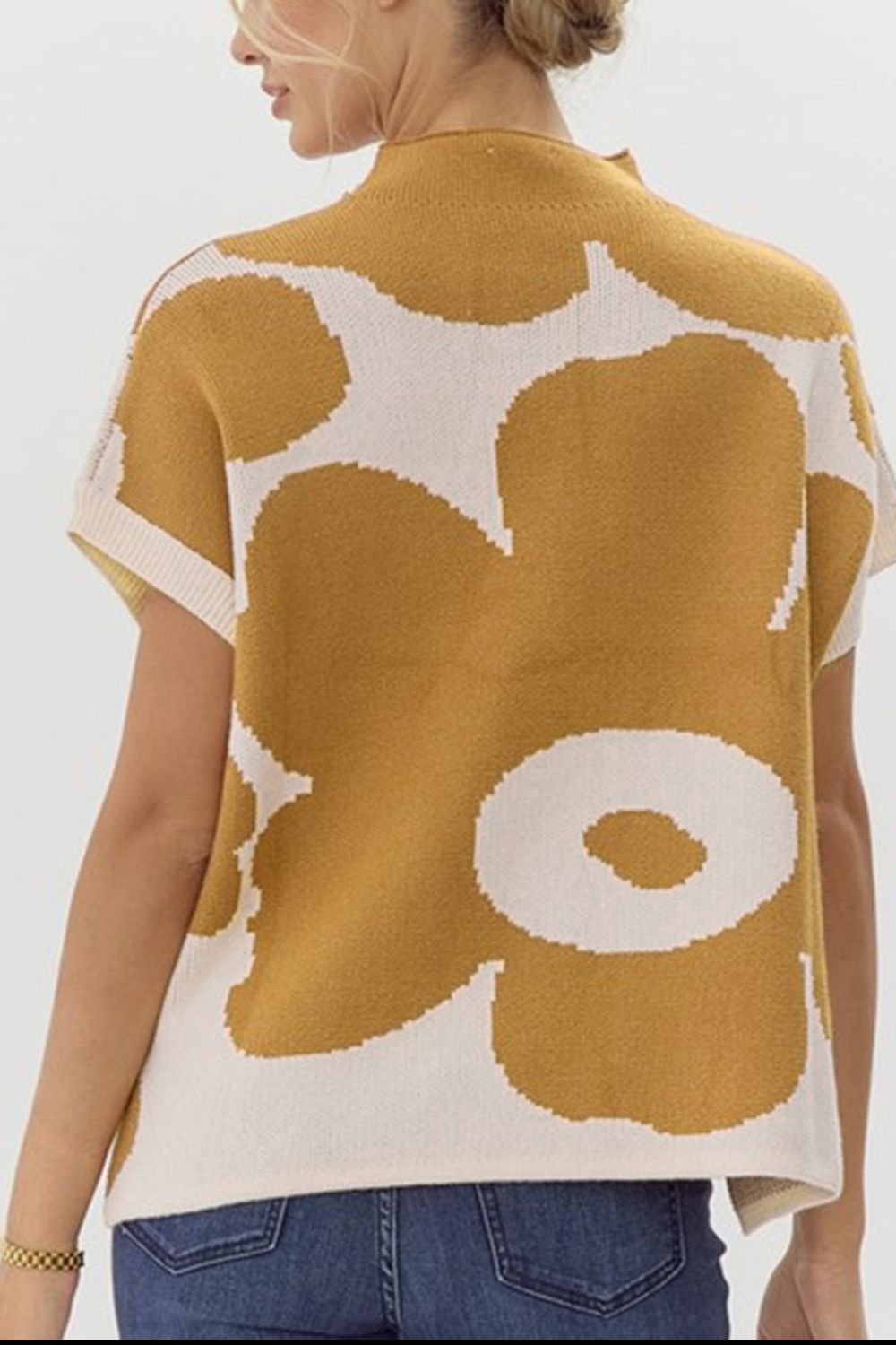 LIZAKOSHT  -  Contrast Flower Mock Neck Short Sleeve Sweater